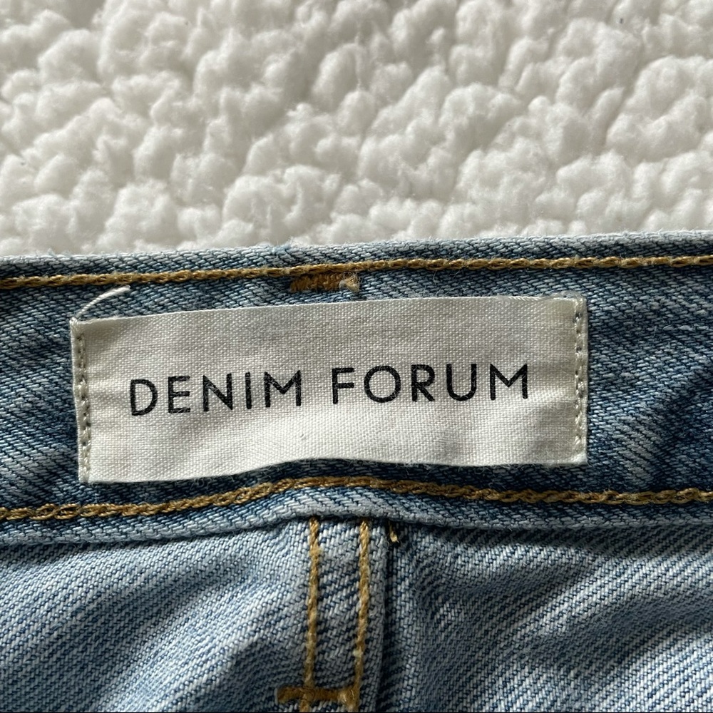 Denim Forum The Ex Boyfriend Short Light Wash - Picture 7 of 7